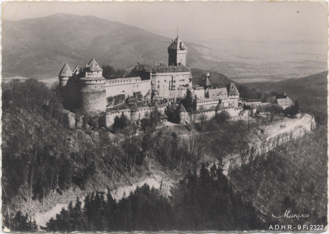 Le Haut-Koenigsbourg (vue aérienne)