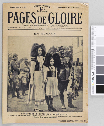 Journal hebdomadaire Pages de Gloire : Marie-Thérèse, la soeur de Joseph, a été photographiée. On la voit à gauche, habillée du costume traditionnel.