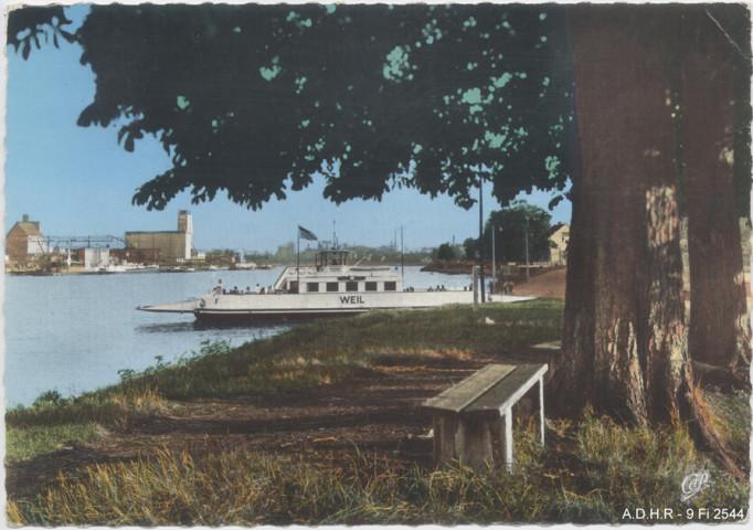 Huningue, le Rhin vers la Suisse