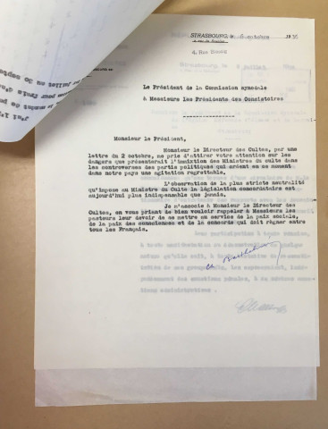 Lettre de M. le Président de la Commission synodale du culte réformé d'Alsace et de Lorraine aux présidents des consistoires leur demandant à ce que les ministres des cultes observent la plus stricte neutralité en matière politique, 6 octobre 1936.