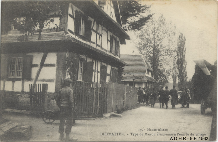 Diefmatten : type de maison alsacienne à l'entrée du village