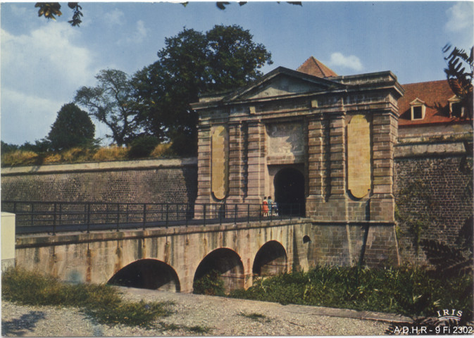 Neuf-Brisach : la porte de Colmar