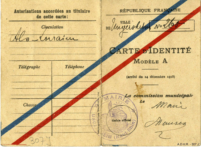 Réintégration dans la nationalité française : les Alsaciens se sont vus attribués des cartes d'identité de 4 modèles différents (A, B, C ou D) en fonction de la nationalité de leurs parents