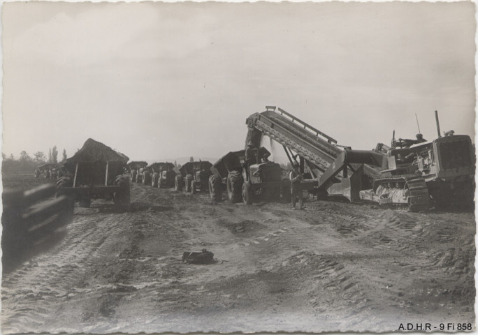 Ottmarsheim : chantier EDF, "loader" en action