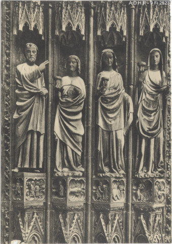 Strasbourg, la Cathédrale, statues "Les vierges sages"