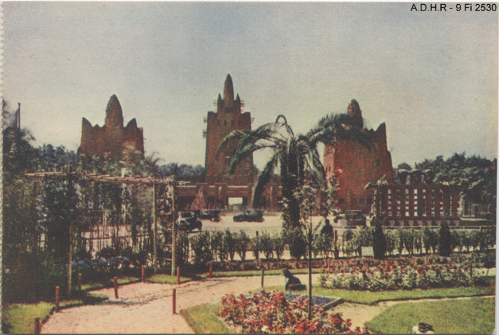 Les plus beaux aspects de l'exposition coloniale internationale : un aspect de l'Afrique Occidentale Française