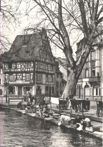 Colmar : le lavoir de la place de la Sinn