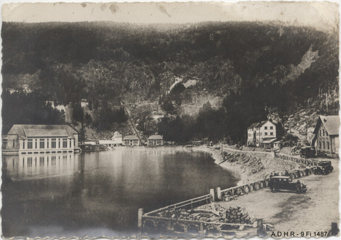 Le Lac Noir : l'usine électrique, la terrasse et le restaurant