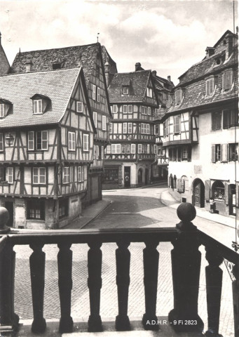 Colmar : la rue des Marchands vue de l'escalier de l'Ancienne Douane