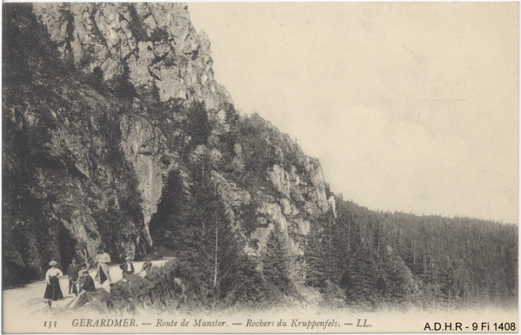 La Schlucht : route de Munster, rochers du Kruppenfels