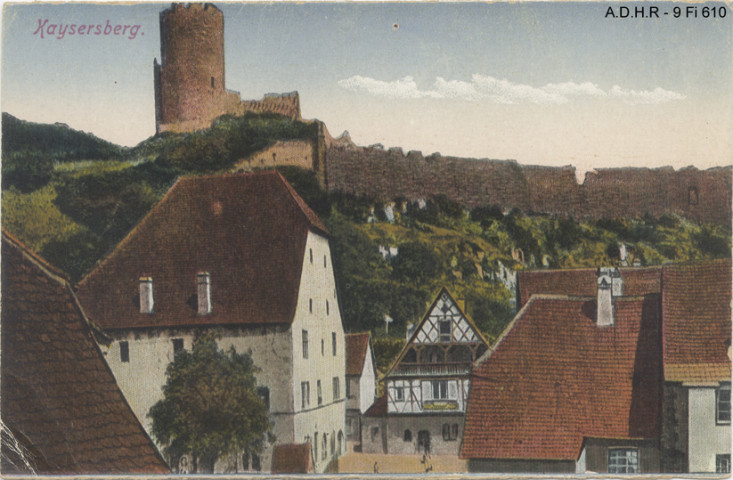 Kaysersberg : vue d'un quartier avec château au fond