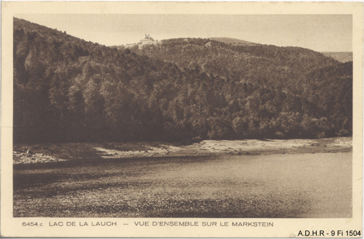 Lac de la Lauch : vue d'ensemble sur le Markstein