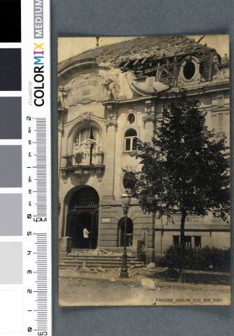 Bâtiments endommagés par le bombardement de Colmar du 4 août 1917 (bains municipaux et rue Rapp).