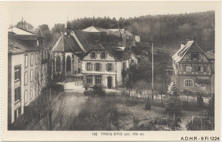 Trois Epis : chapelle et maisons